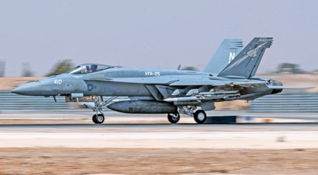 挽回声誉？美军曝光F/A-18E用机炮模拟“击落”英国F-35B视频