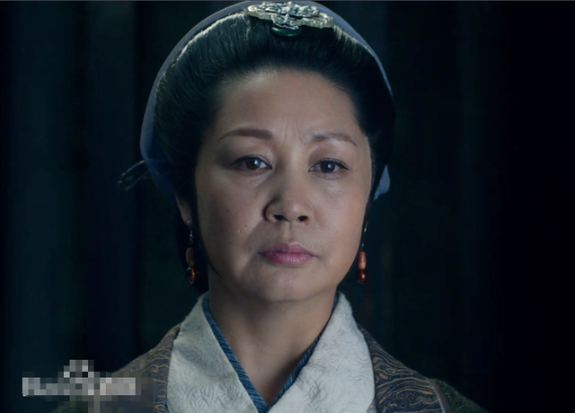 原来《父母爱情》里他们是真夫妻，结婚40年零绯闻，儿子也是导演