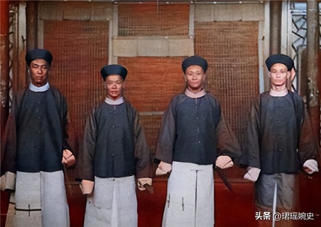 清朝最不得人心的皇帝，在皇宫遭厨师刺杀，百名侍卫围观却不救驾