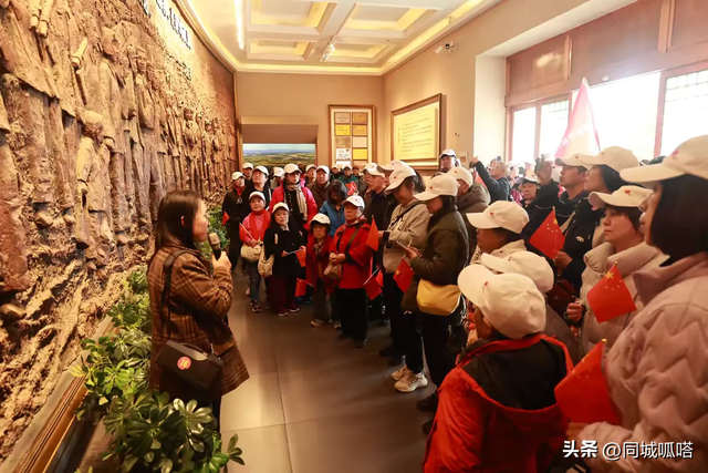 平城区残联开展“拥抱世界，共享美好”秋游活动