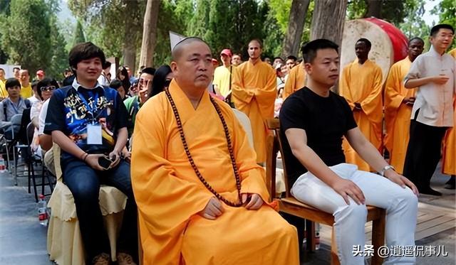 释永信刚被查，令人担心的事就发生了，著名央视主持人受到牵连！