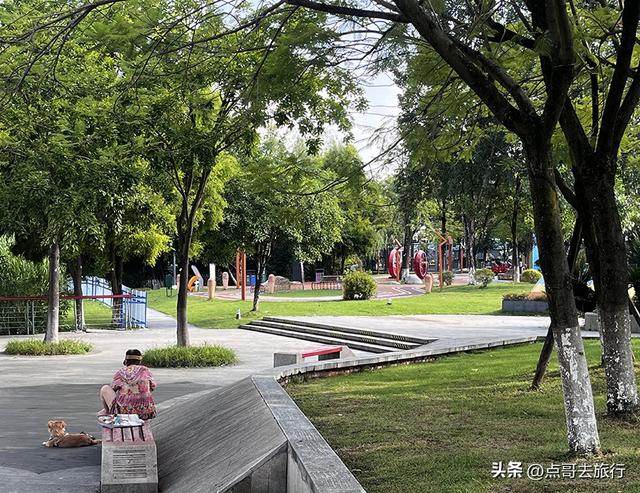 成都高端公园，被严重低估，人称“小三亚”，地铁公交车直达！