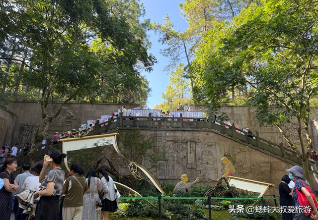 来杭州旅行，逛四个秋日“文化圣地”吧，各有优势，关键有料！