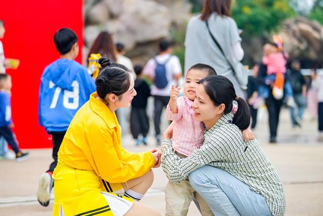 银基度假区双节迎客33万人次 入选全国热门亲子游目的地！