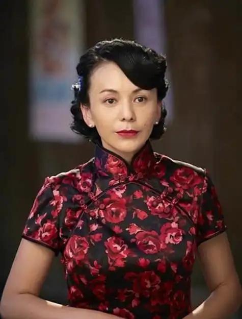 适合演“贵妇”的4位女星，个个天生富贵相，演不了穷人