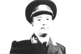 开国中将余秋里回忆在东营沱庄胜利村带发现的油田命名为胜利油田图片