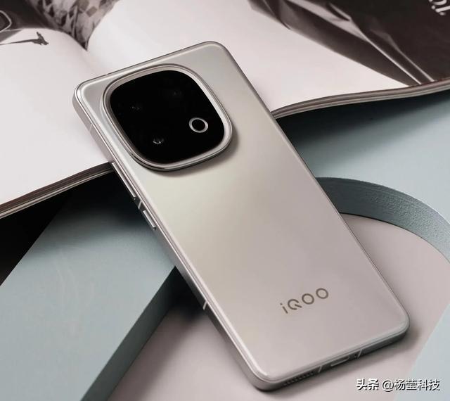性能党狂欢！iQOO 14详细参数曝光