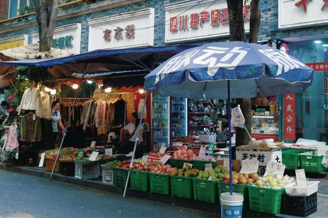 成都最适合逛吃的区域，每口都是市井味！