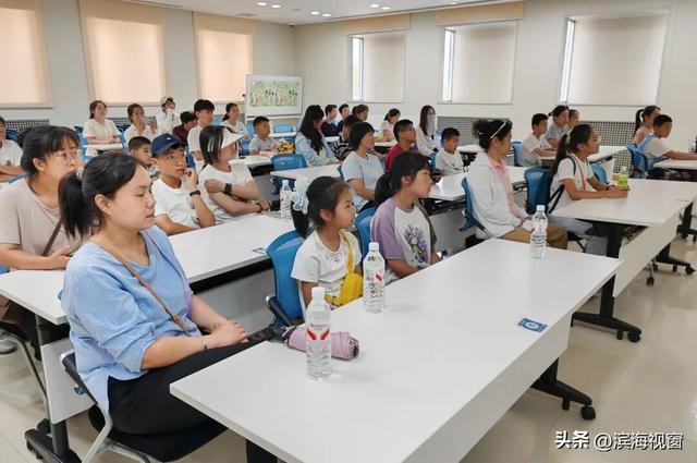“探秘养乐多工厂 共赴科学亲子游”主题科普活动