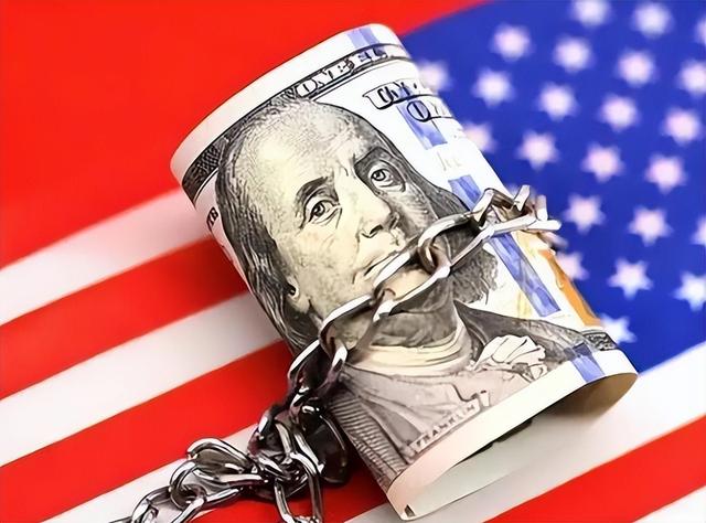 对华反击计划已敲定？高市早苗乐坏了，美怕啥来啥：中国正狂抛美债