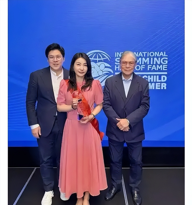 霍震霆没想到	，被霍家寄予厚望的郭晶晶，竟栽了这么大一个跟头