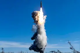 真理只在射程范围内图片