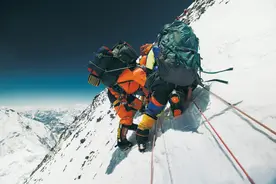 亚洲首位盲人登顶珠峰:我看不见这个世界,但想让世界看见我图片