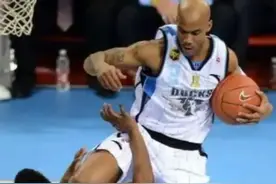 马布里事件后看北京首钢“四年三冠”！新疆、广东、辽宁谁最冤？图片