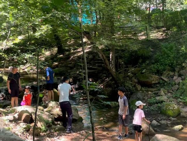 抓住假期尾巴！鞍山各景区再迎亲子游高峰