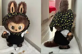 66岁退休女工给Labubu做娃衣，月入小三千！还有年轻人为它置办黄金首饰图片