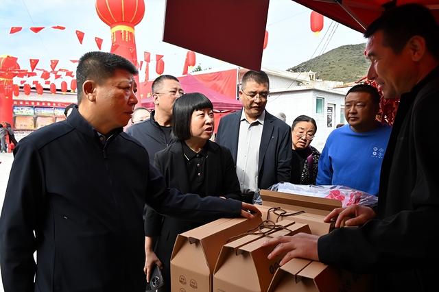 盂县仙人乡垴上村第十届红薯丰收季活动启动