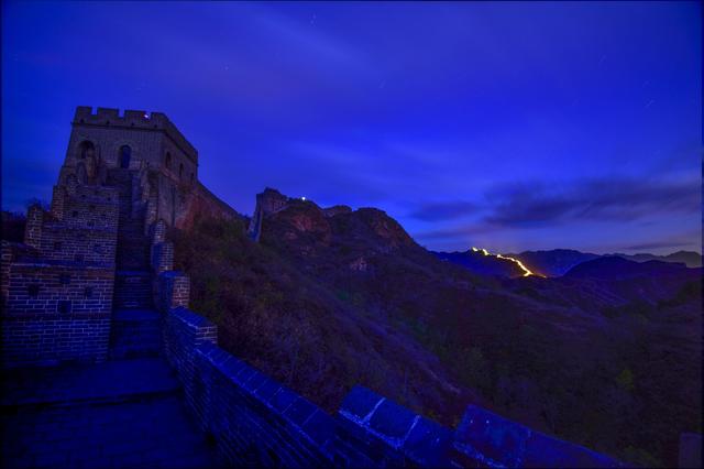 夜幕下的金山岭长城！