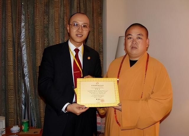 拔出萝卜带出泥！释永信老底被扒，原来身披16万袈裟只是冰山一角