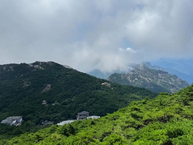 徒步三山五岳：安徽黄山！