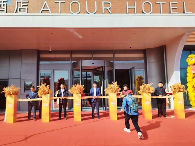 银川砂之船亚朵酒店盛大开业，开启温暖人文审美与品质住宿新体验