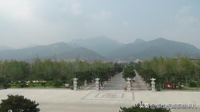 安：它是一个免费景点，现华丽转身，敞亮了，更亲民了，游人如织