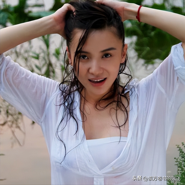 陪睡上位、赶走原配？刚拿金鸡奖影后的宋佳，私生活传闻有多离谱