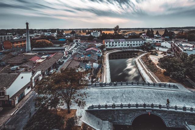 河南杀出黑马！郑州洛阳都懵了	，这座小县城靠什么吸金 156 亿