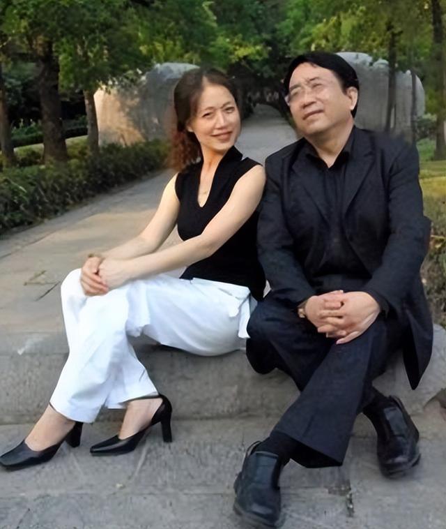 面相变了，老少恋的“残酷”，在63岁的马兰身上体现的淋漓尽致