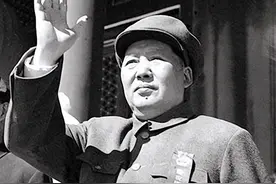 新中国刚成立，列强就要求我国归还清朝欠款，毛主席如何处理？图片