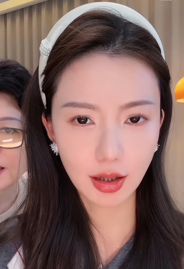 离婚一个月，猴哥前妻不再隐忍！公开回应被指小三，她不是软柿子