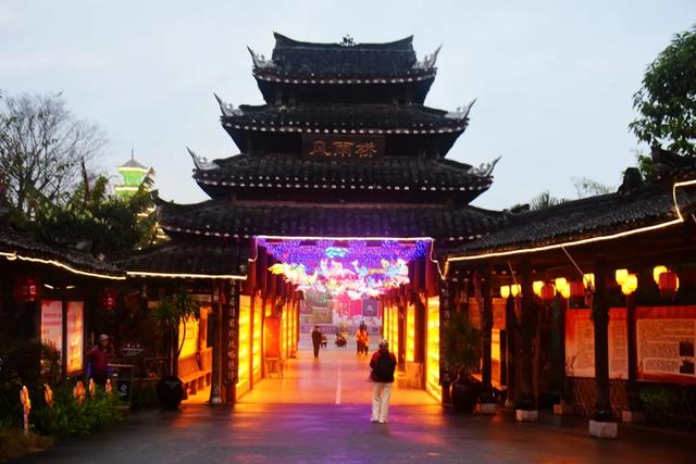 桂林：首届非遗千灯游园，光影艺术璀璨盛宴！