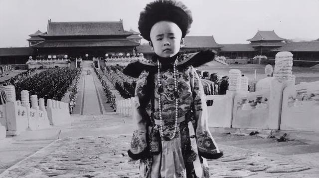 他将38个儿女送出国，临终告诫：不准为中国效力！今孩子臭名昭著