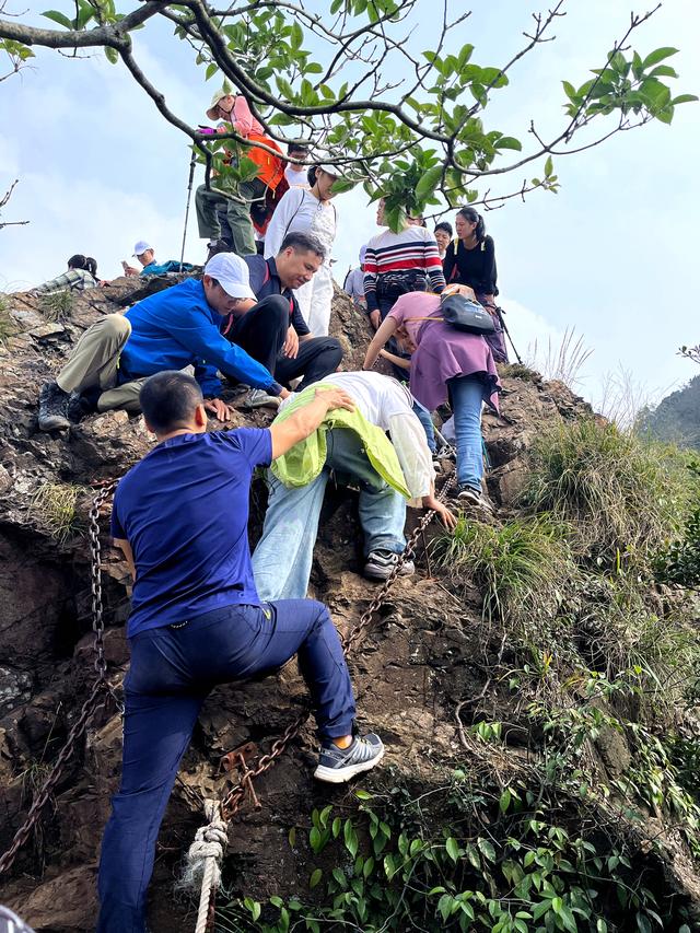山水为卷，非遗为韵丨2025“环浙步道 登甬十峰”奉化站燃情开跑