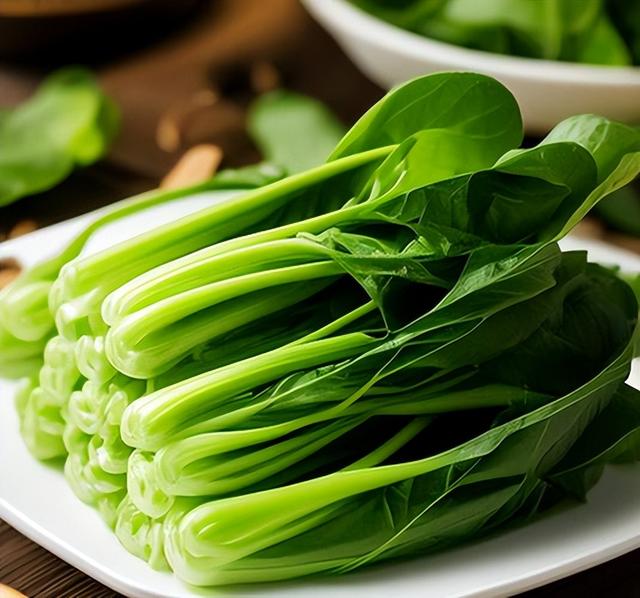 番茄是肝炎“克星”？提醒：为了肝脏健康，这3种食物可以多吃
