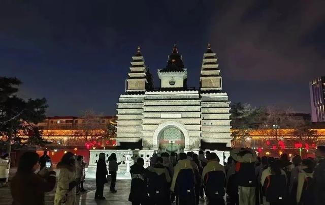 12月31日延时关闭!在呼和浩特,一起“穿越”迎新!