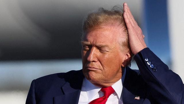 高市还没服软	，美国又开第二枪，上亿军火将抵台，解放军已进台海