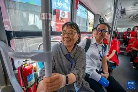 看了张桂梅高考动态，才明白大家为何对明星“高考特权”如此愤怒图片