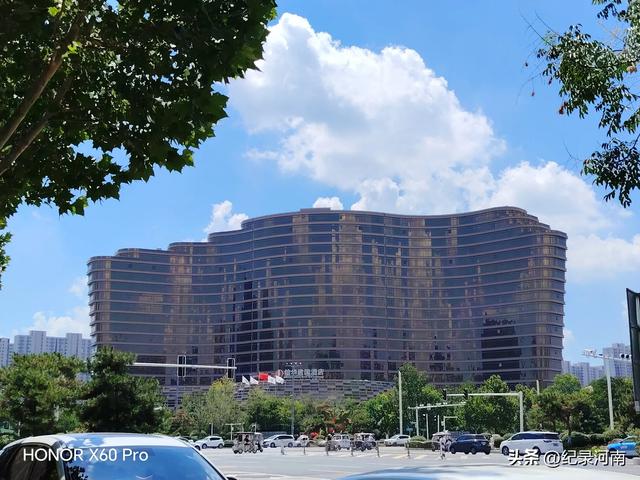 三线城市商丘市中心城区第一个也是唯一个五星级酒店信华建国酒店