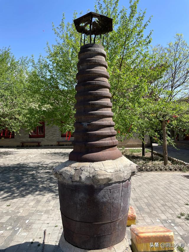 行摄包头市东河区妙法禅寺（吕祖庙）内一些珍贵的文物遗存