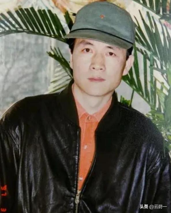 原来他早已去世，15岁演戏44岁走红，47岁患癌离世	，哥哥是熟面孔