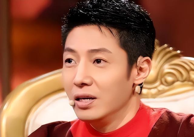 和撒贝宁同居四年，却转身投入富豪怀抱，没想到如今竟沦落至此