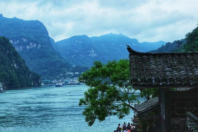 5月中旬-8月夏季自驾，6条景观大道，通行条件佳，沿途风景甚好