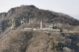 登上泾阳三原淳化交界的嵯峨山，以后见孙悟空就改叫“车悟空”了图片