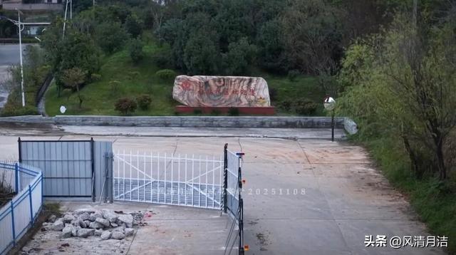 关于麻城二桥杜鹃大道向东延伸至G106绕城国道的建议