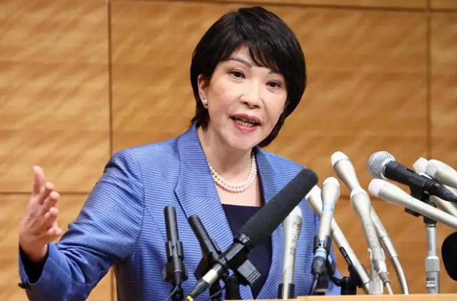 等不来北京贺电，高市早苗公开对华态度，把中国称为“重要邻国”