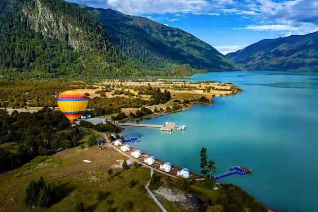 西藏最美公路！409公里串起雪山桃花湖泊