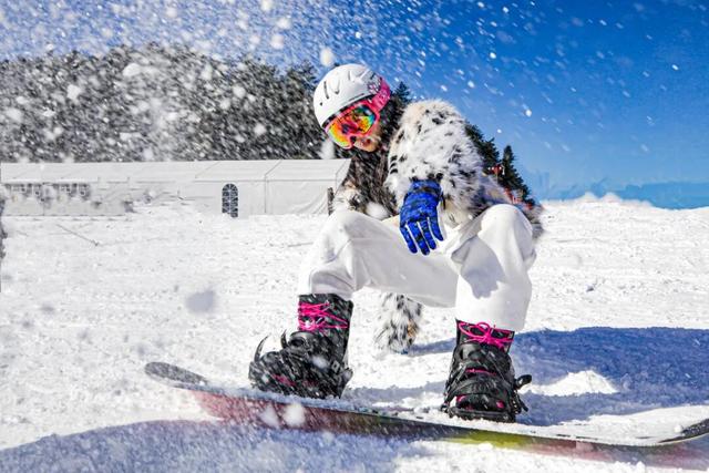 手慢无！明月山滑雪季早鸟票限量开抢，最低198元薅到爽！