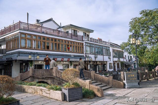 杭州小众秘境！沾桥古街：运河边的千年烟火与古法米糕的醇香