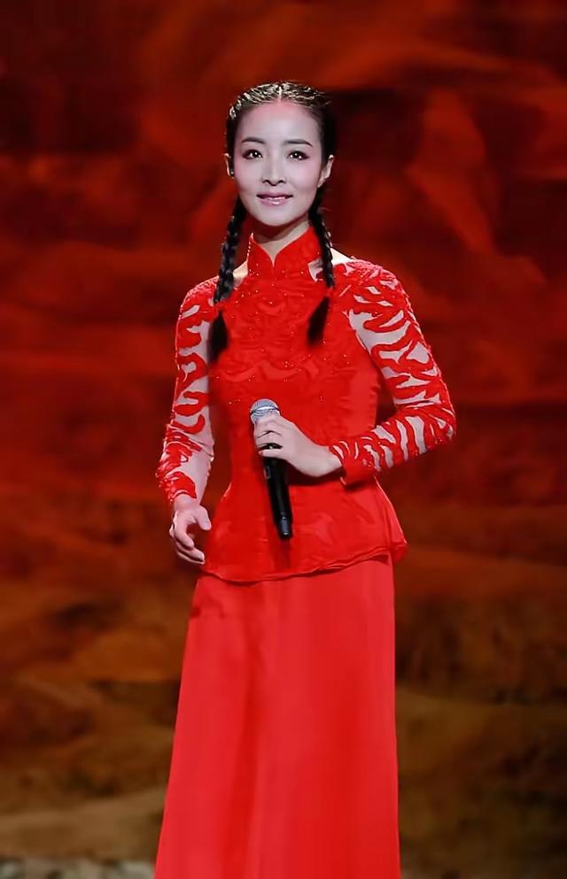 王二妮和王小妮，姐妹花：写真欣赏。